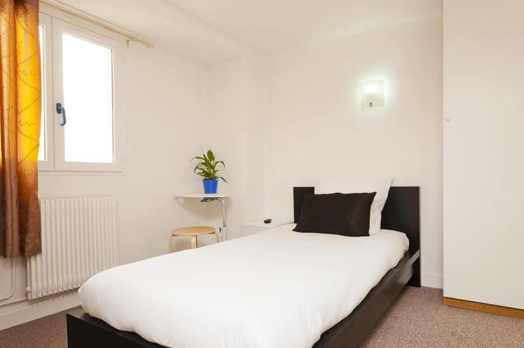 Hotel Petit Bastille Aulnay-sous-Bois Rom bilde